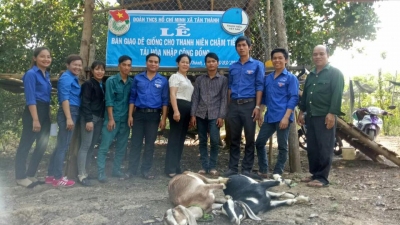 Bù Đốp duy trì CLB Vì ngày mai tươi sáng, hỗ trợ, giúp đỡ thanh niên chậm tiến