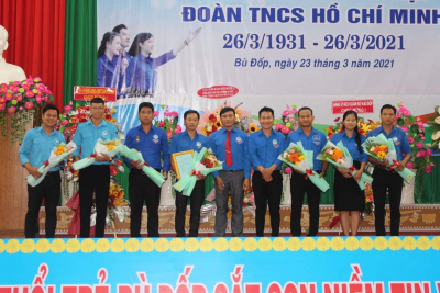 CLB Ngôi sao xanh ra mắt trong dịp kỷ niệm 90 năm ngày thành lập Đoàn TNCS Hồ Chí Minh