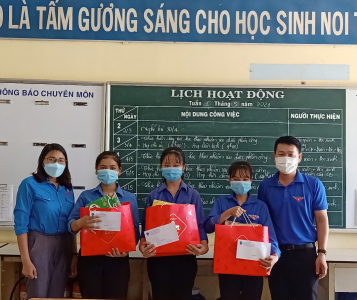 Huyện Đoàn - Hội LHTN Việt Nam huyện Bù Đốp khởi động chương trình “TIẾP SỨC MÙA THI” năm 2021