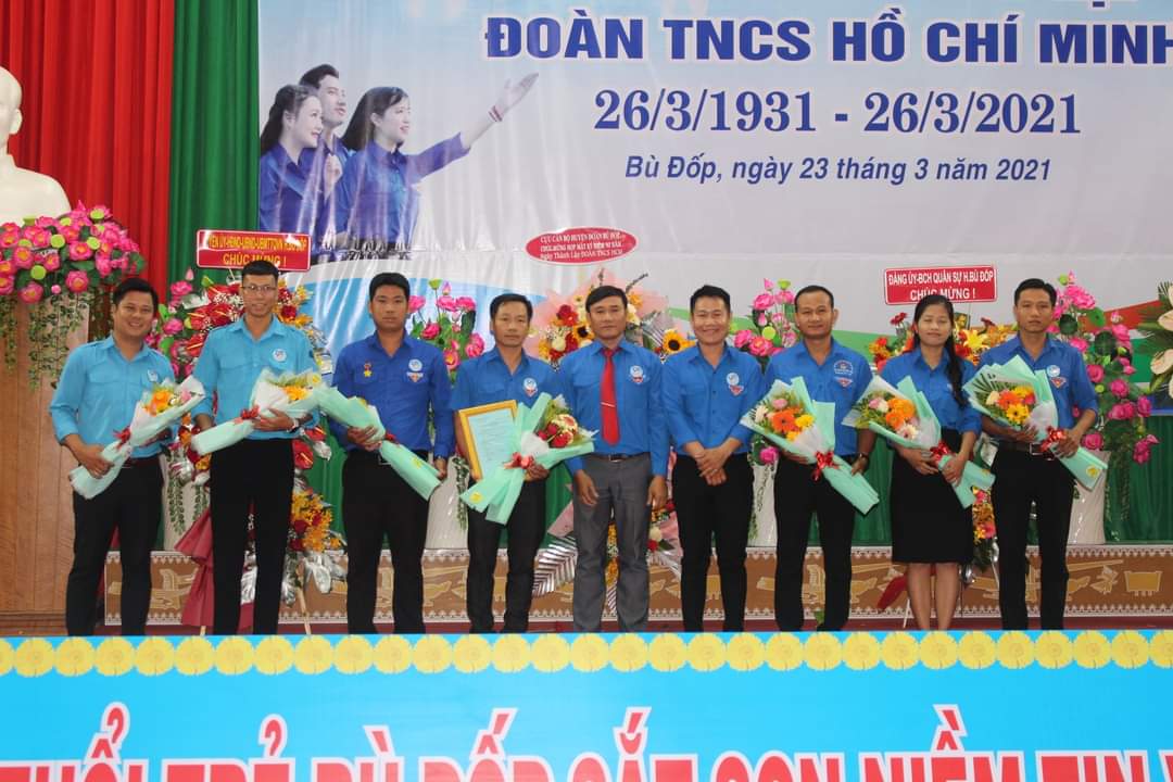 CLB Ngôi sao xanh ra mắt trong dịp kỷ niệm 90 năm ngày thành lập Đoàn TNCS Hồ Chí Minh
