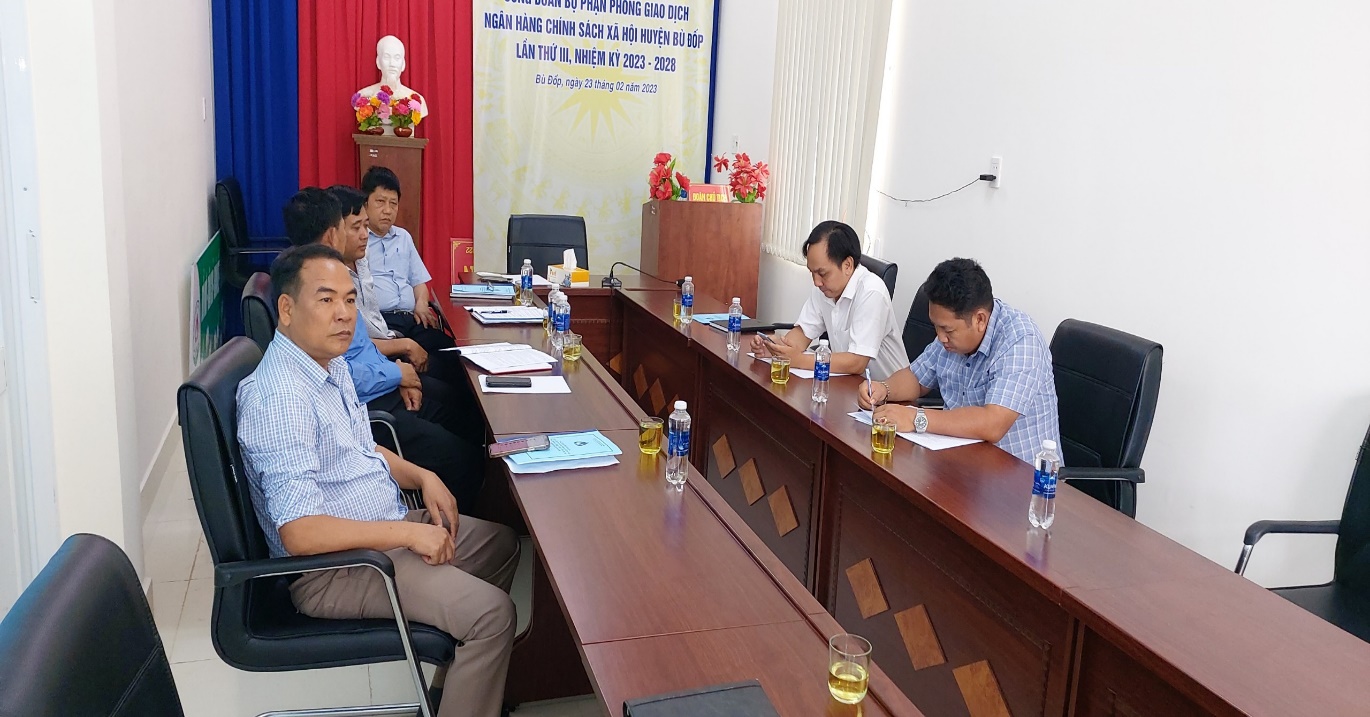 NHCSXH tỉnh Bình Phước tập huấn nghiệp vụ quản lý nguồn vốn tín dụng chính sách cho Chủ tịch UBND cấp xã và Hội đoàn thể nhận ủy thác cấp huyện