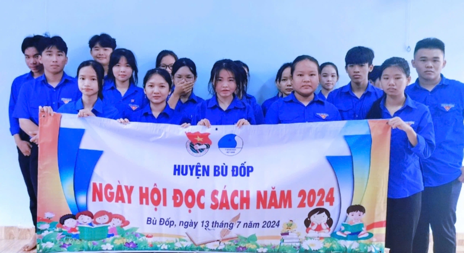 NGÀY HỘI ĐỌC SÁCH "MỖI THANH NIÊN MỘT CUỐN SÁCH LÀM BẠN"